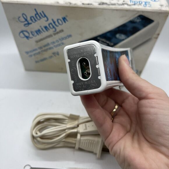 Vintage Remington WER-4000 Lady Remington Cord Shaver Case 1980s Tested Working - Picture 8 of 10